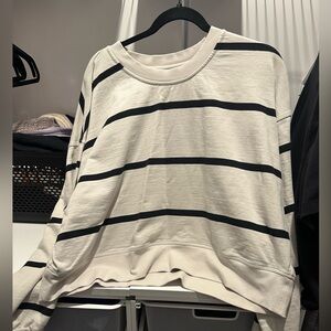 Lululemon Perfectly Oversized Cropped Crew size 12